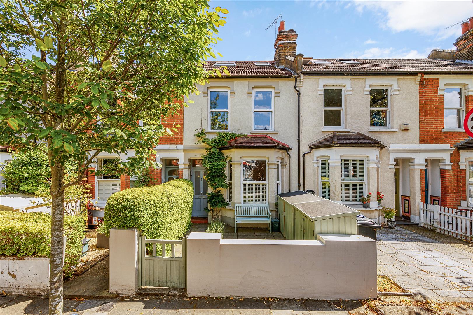 Sinton Andrews Estate Agents - Based in Ealing West London